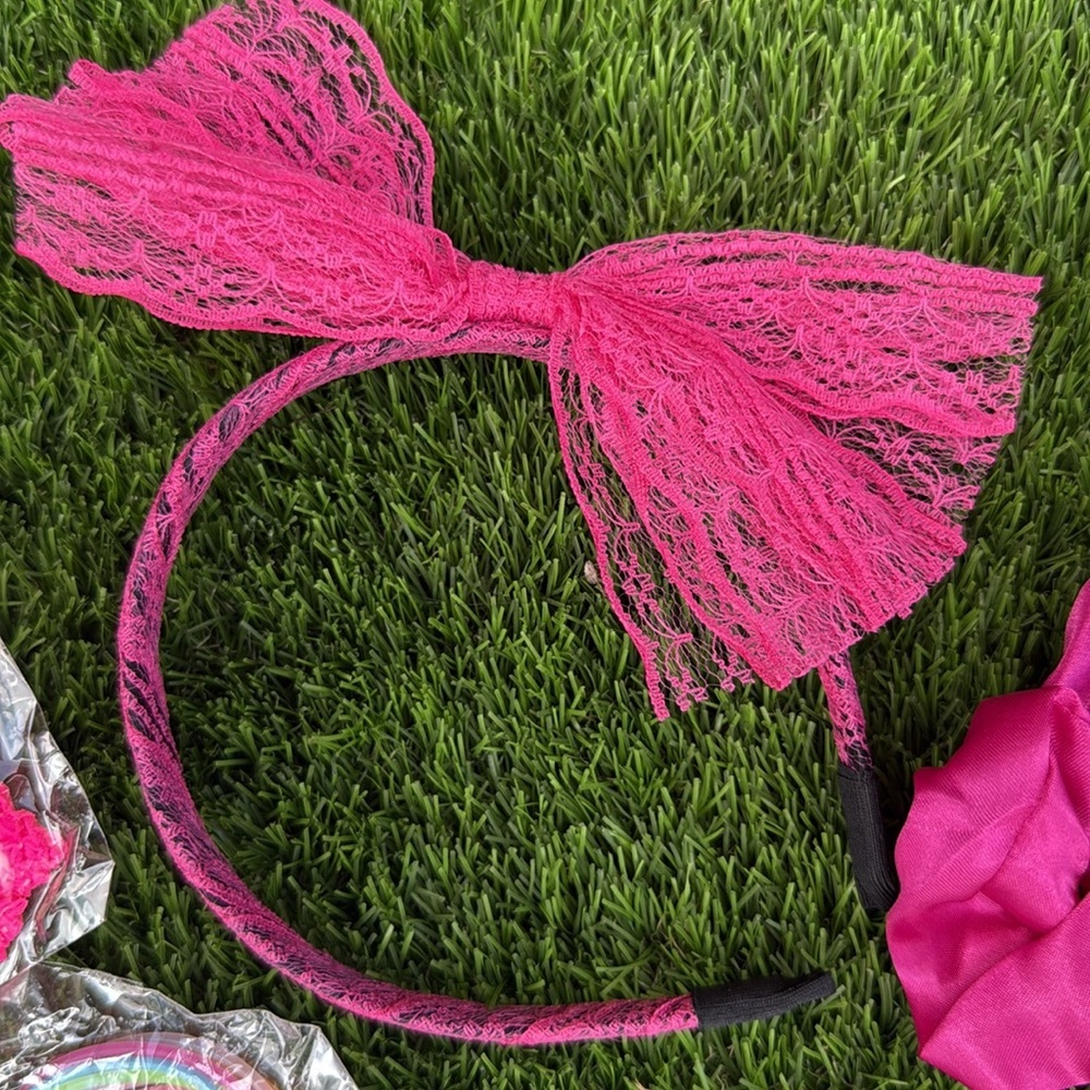 Vibrant Pink Kids Accessory Set - Picture 6 of 7